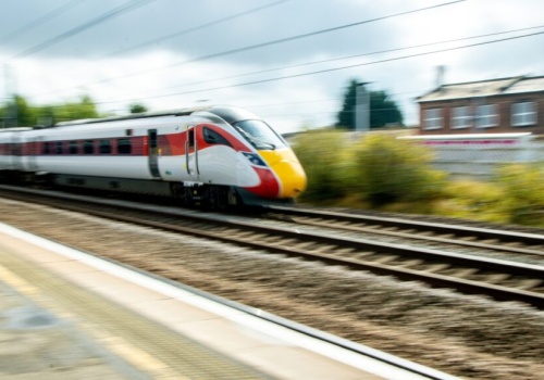 Cen biletów kolejowych nie wzrosną. Koniec przepłacania w godzinach szczytu