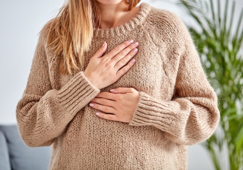Syndrom złamanego serca. Jego objawy warto potraktować poważnie