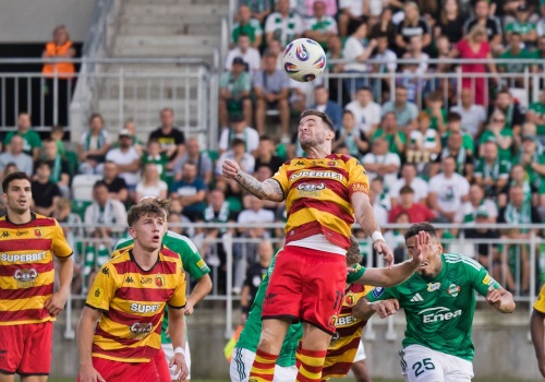 Lider PKO Ekstraklasy poważnie osłabiony. Wypada aż trzech piłkarzy