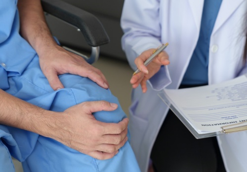 Tak się zarabia na leczeniu bólu. NFZ wykrył nieprawidłowości, jest spór o wyceny