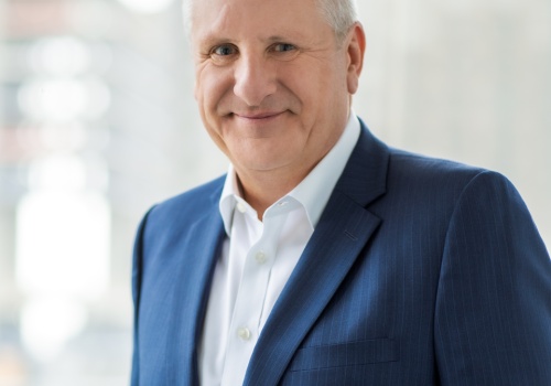 Kanadyjczycy włączają się do wyścigu po polski atom