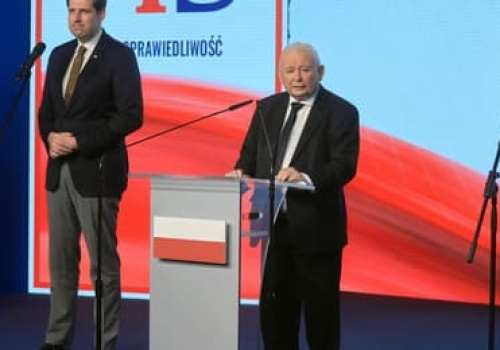 Kaczyński: Prezydent powinien zawetować ustawę ws. SAFE
