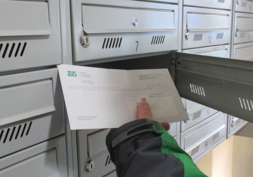 Do skrzynek seniorów trafią listy z ZUS. Lepiej szybko sprawdzić treść