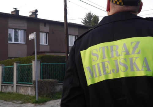 Straż Miejska chciała skontrolować piec mieszkańca. Odmówił, wsiadł do auta i odjechał