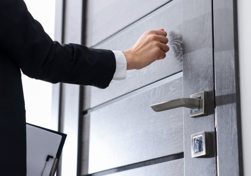 Jak często kontrolerzy sprawdzają domy pod kątem abonamentu RTV? Poczta Polska odpowiada