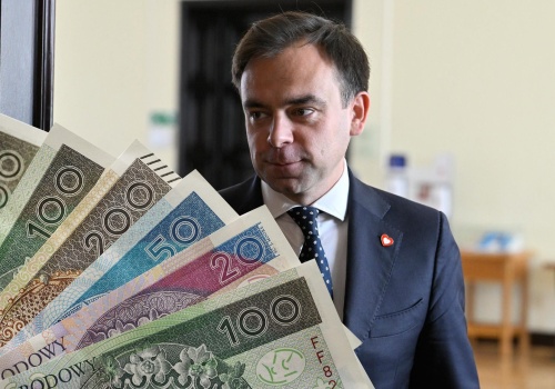 Coraz większa dziura w kasie państwa