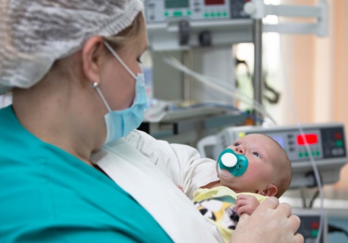 Rodzice ryzykują, że wpadną w lukę systemową. Sprawdziliśmy, jak wygląda odraczanie szczepień