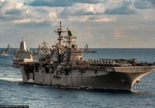 Działo się w nocy. Amerykanie gromadzą wojsko wokół Iranu