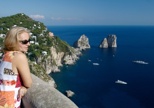 Mieszkańcy kolejnej wyspy mówią turystom basta i ograniczają ich ruch