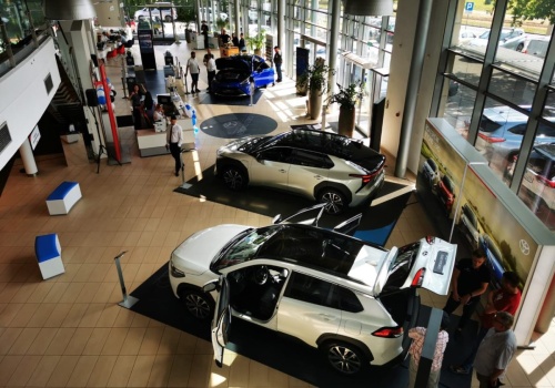 Dzięki temu Toyota wyprzedziła świat. Sprzedała już 31 mln takich aut