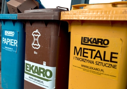 UE zmienia przepisy dotyczące segregacji śmieci. Będą nowe kosze? Jest komunikat