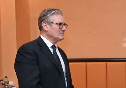 Koniec dostępu dzieci do chatbotów? UK reaguje na nadużycia AI