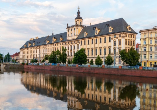 Tyle zarabiają rektorzy na polskich uczelniach. Jedna kwestia budzi kontrowersje