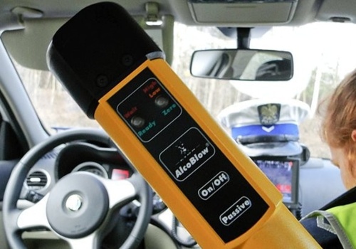 Policjant z promilami spowodował kolizję na Mazurach. Sprawą zajęli się koledzy z jednostki i prokurator