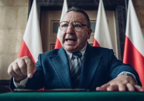 Zamachowski kradnie drugi plan w Ołowianych dzieciach. Najlepsza rola od dawna