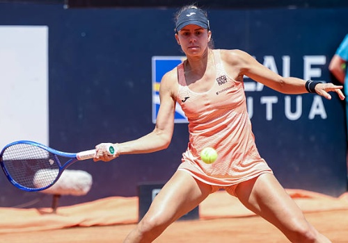 Tenis ziemny: Magda Linette z awansem w Dubaju!