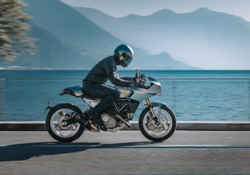 Limitowane Ducati Formula 73: hołd dla 750 Super Sport Desmo