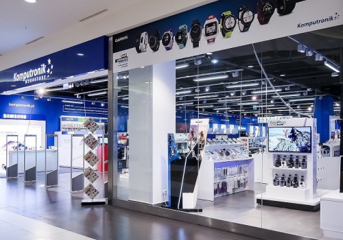 Komputronik wraca do rentowności po trzech kwartałach 2025/2026