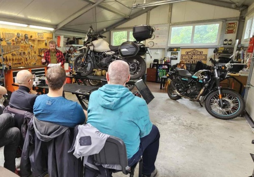 Przygoda na dwóch kołach: trzy darmowe szkolenia w Przystani Motocyklowej