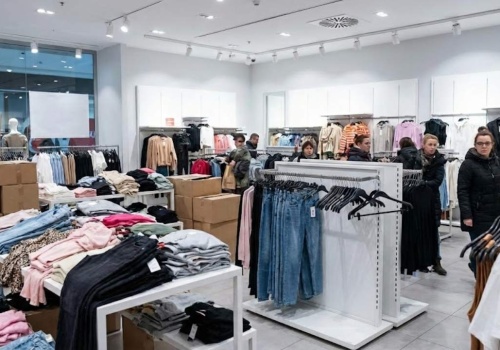 To koniec tanich ubrań? Nowy podatek uderzy w sieciówki i Twoją szafę