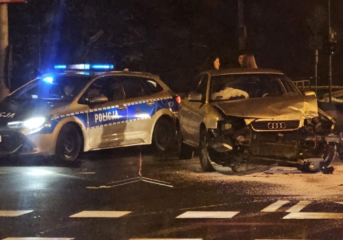 Nocne zderzenie na ważnej drodze w Rzeszowie. Kraksa w ciągu Alei Niepodległości