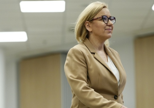 Minister klimatu ogłasza sukces w sprawie OZE. 