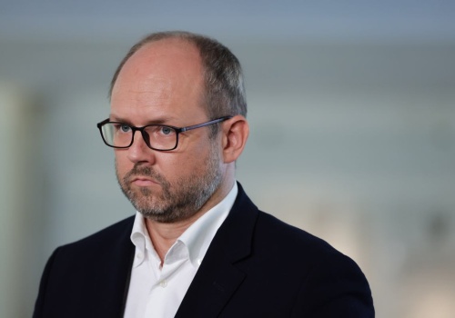 Marcin Przydacz pojawi się na posiedzeniu Rady Pokoju. O to poprosił Sikorskiego