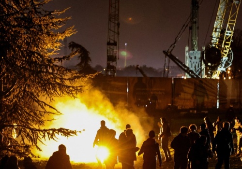 Dantejskie sceny na Bałkanach. Na ulicach polała się krew