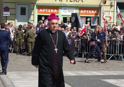 Biskup apeluje o wyciągnięcie ręki na zgodę