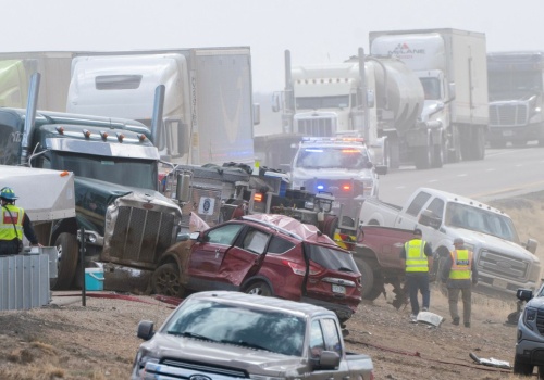 Zderzenie ponad 30 aut w Kolorado. Wiele ofiar potężnego karambolu