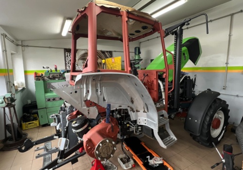 Zduntrac Ursus C-360. Prace przy hydraulice dobiegły końca