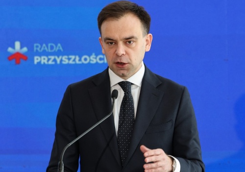 W ich portfele uderzyły cięcia w bonusach. Resort finansów pod ostrzałem