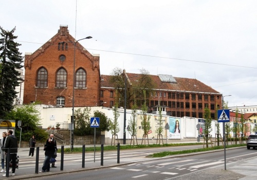 Mur aresztu śledczego w Olsztynie przejdzie metamorfozę? Służba więzienna gotowa na 