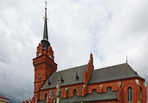 Bezprecedensowy proces biskupa. Pierwsze takie postępowanie w Polsce