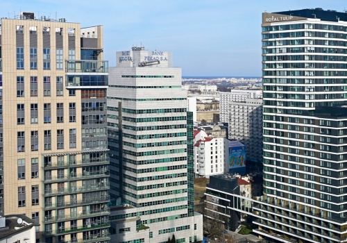 Zburzą wieżowiec, żeby zaraz postawić nowy. Ta 