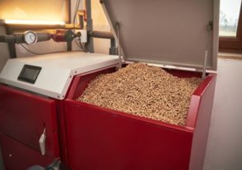 Polacy jeżdżą po pellet do Czech. Tyle płacą za tonę