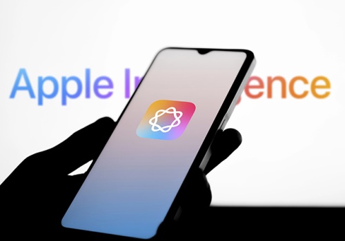 Apple i strategia „Cierpliwego Myśliwego”. Czy brak wydatków na AI to błąd, czy genialny ruch?