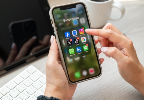 Widoczność w mediach społecznościowych daje przewagę, ale nie zastąpi doświadczenia