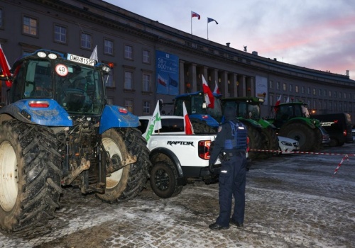 Utrudnienia w centrum – protest rolników i awaria magistrali.