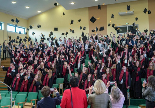 Historyczny sukces! Studenci wydziału lekarskiego w Opolu najlepsi w Polsce