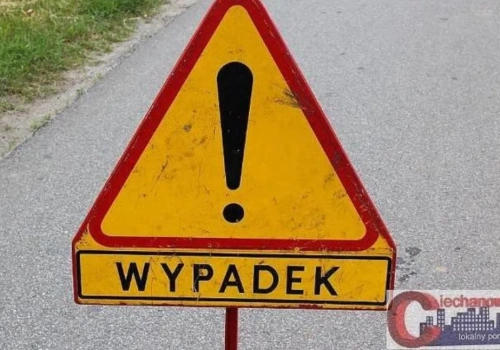Pilne! Dachowanie osobówki koło Ciechanowa. Kierowcy nie było na miejscu zdarzenia