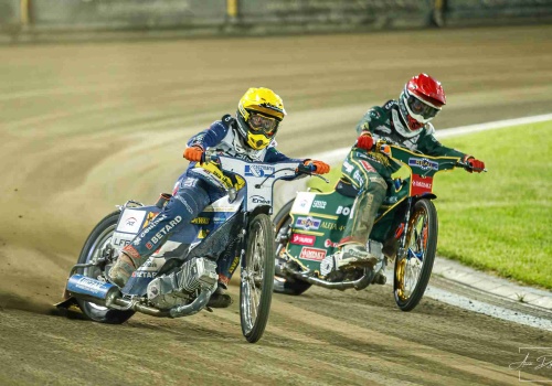 Żużel. Liga tylko w Canal Plus! Start PGE Ekstraligi w Lesznie! Znamy szczegółowy terminarz