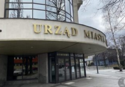 Prezydent Częstochowy Krzysztof M. przebywa na jednodniowym urlopie. Prokuratura jeszcze nie podjęła decyzji ws. środków zapobiegawczych!