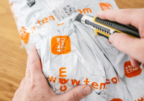 Koniec tanich przesyłek z Chin. Od 1 lipca doliczą 3 euro za każdy element