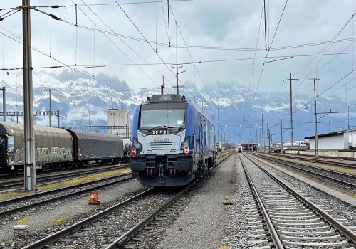 Sądecki NEWAG wjeżdża na niemieckie tory. Griffin zaczyna kluczową homologację