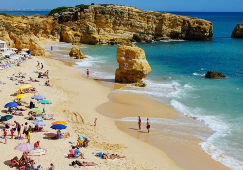 Itaka wskazała 5 hitów wakacji 2026. Lista pełna niespodzianek