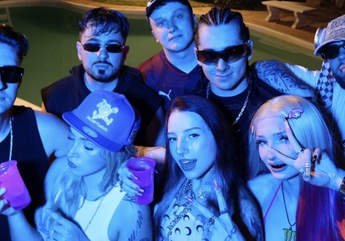 Ekipa Young Leosi z pierwszym klipem z Kenii – czy namieszali na scenie?