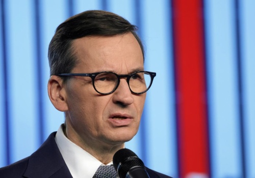 Narasta konflikt w PiS. Były premier poza partią? 