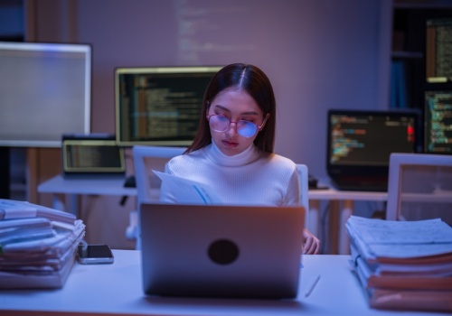 Dodatkowe 960 zł do pensji w marcu. Szef musi wypłacić