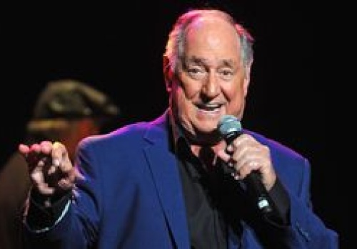 Neil Sedaka pilnie trafił do szpitala. 86-letni muzyk wymagał natychmiastowej pomocy
